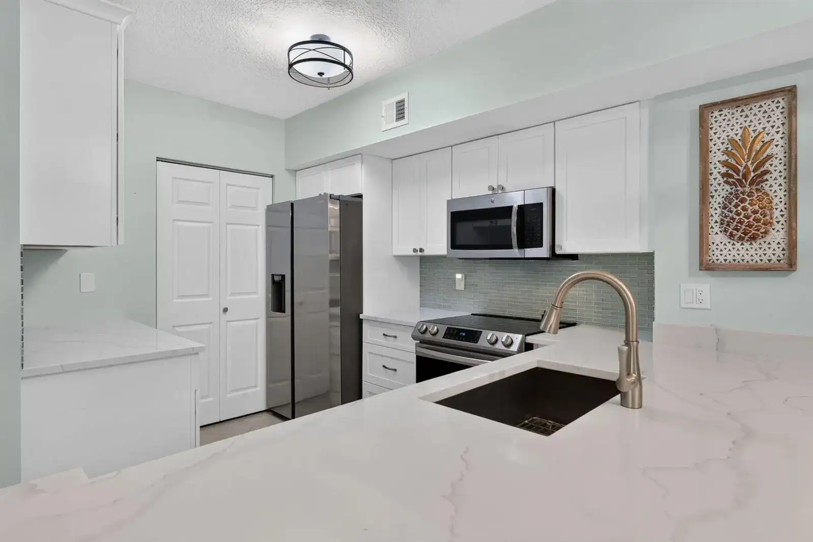 236 Village Boulevard, Tequesta FL 33469 photo 3