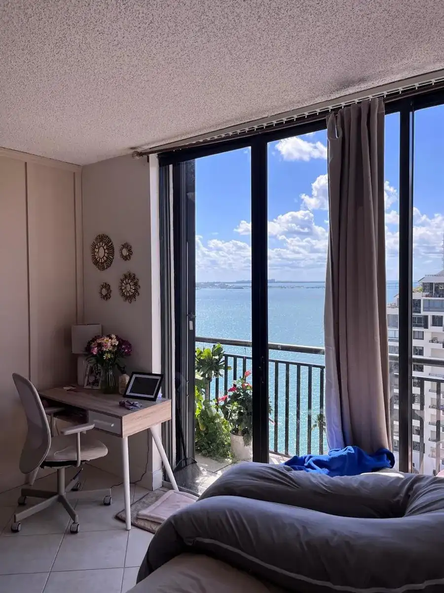 540 Brickell Key Drive # 1721, Miami FL 33131 photo 3