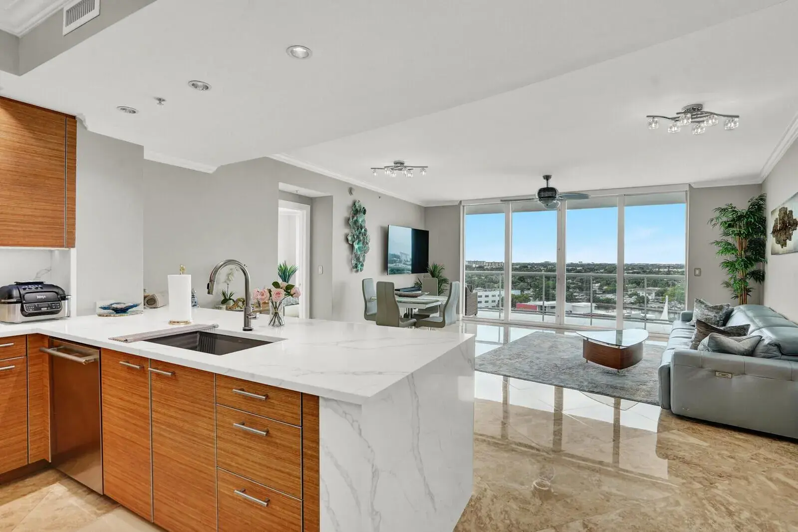 1 N Ocean Boulevard # 814, Pompano Beach FL 33062