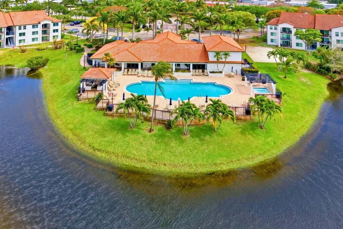 316 Villa Circle, Boynton Beach FL 33435