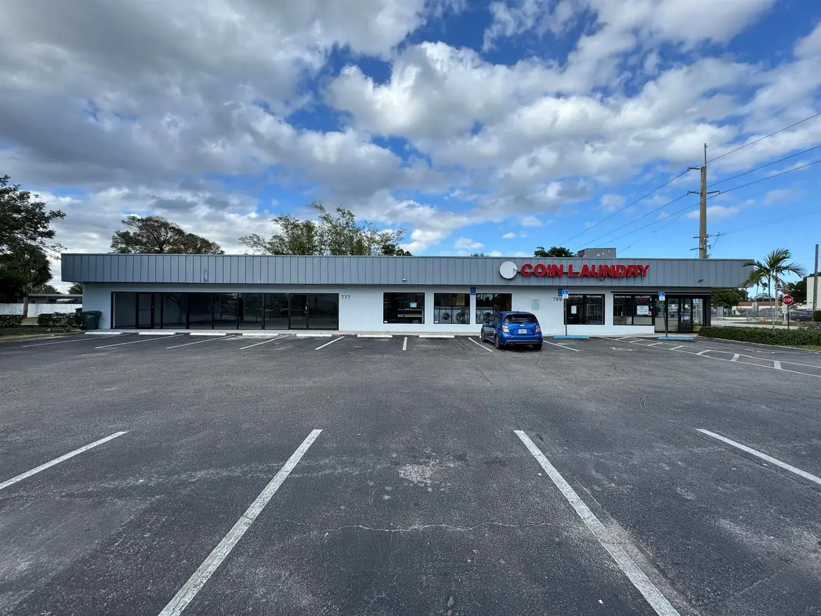 777 E Oakland Park Boulevard, Oakland Park FL 33334
