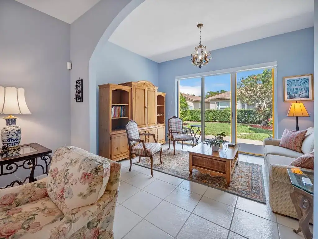 8501 Golden Cypress Court, Lake Worth FL 33467 photo 5