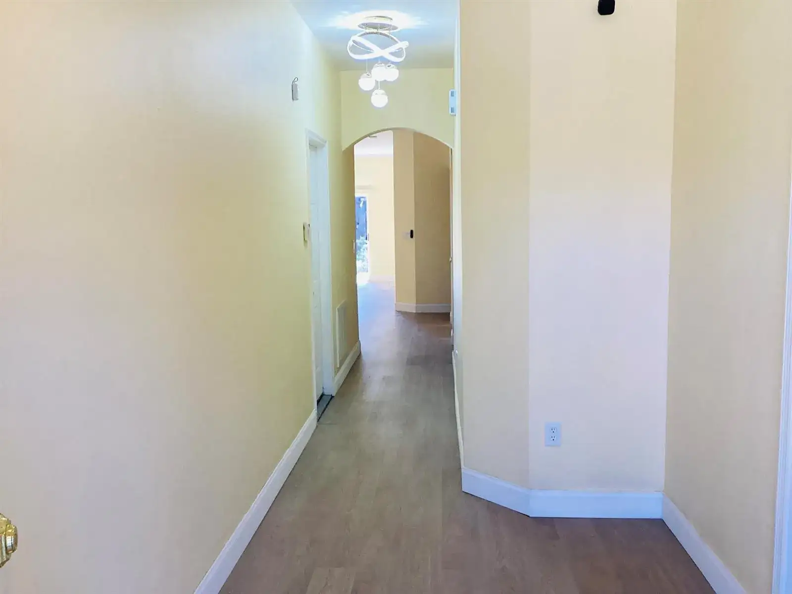 3809 N Whittier Street, Tampa FL 33619 photo 3