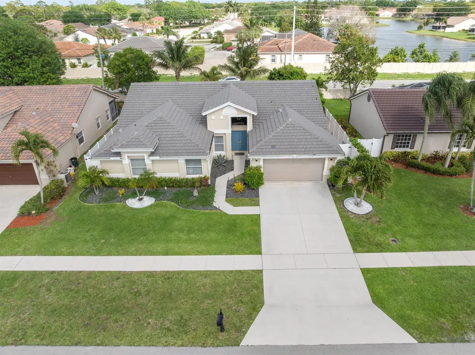 3780 Cypress Lake Drive, Lake Worth FL 33467