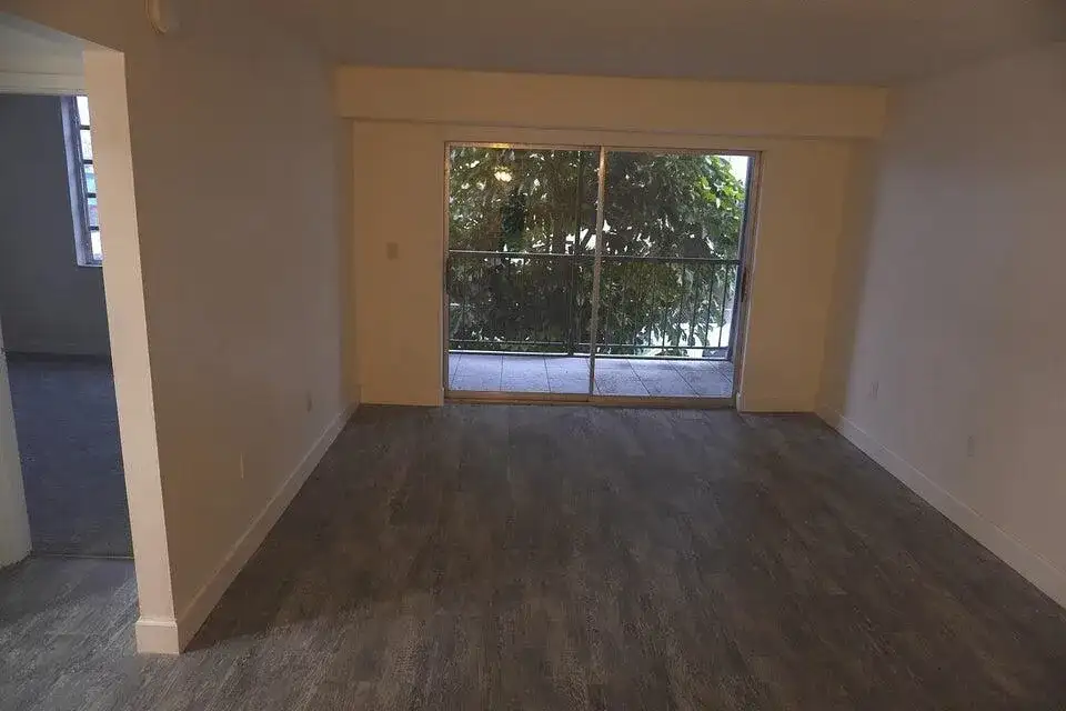 1250 NE 125th Street # 216d, North Miami FL 33161 photo 2