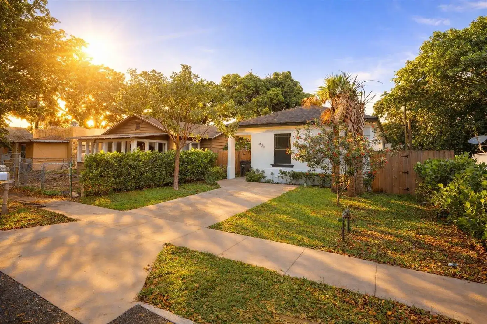 633 55th Street, West Palm Beach FL 33407 photo 2