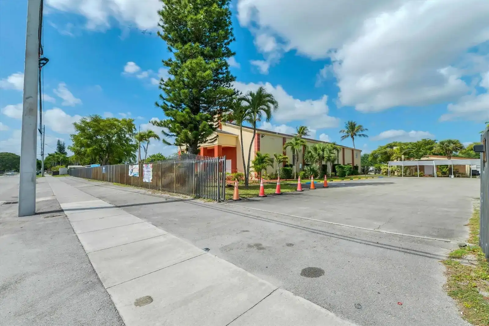 4101 SW 61st Avenue, Davie FL 33314