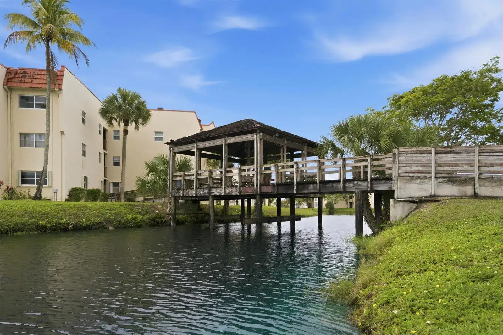 2900 Sunrise Lakes Drive W # 201, Sunrise FL 33322 photo 5