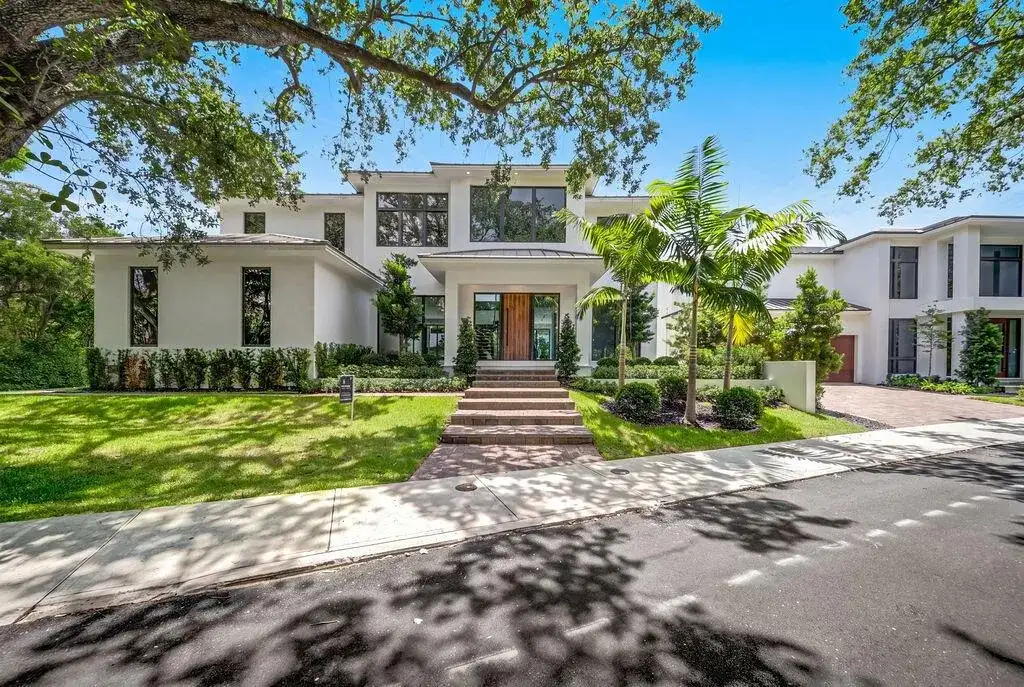 1550 Ponce De Leon Drive, Fort Lauderdale FL 33316 photo 2