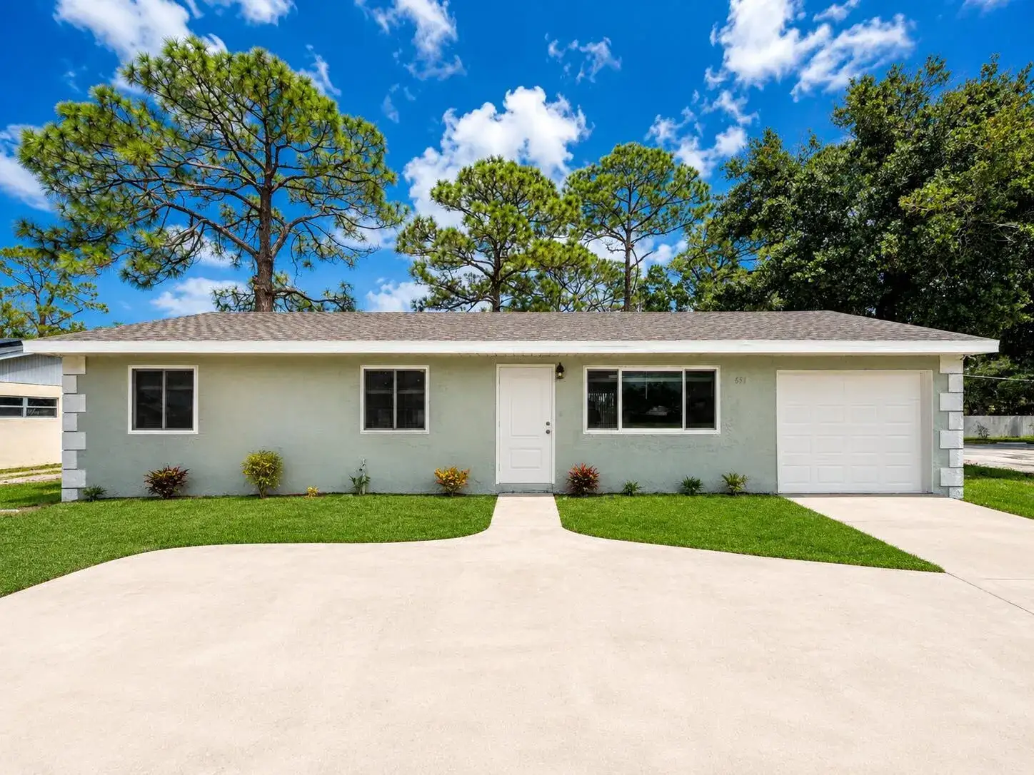 651 SE Port St Lucie Boulevard, Port St. Lucie FL 34984