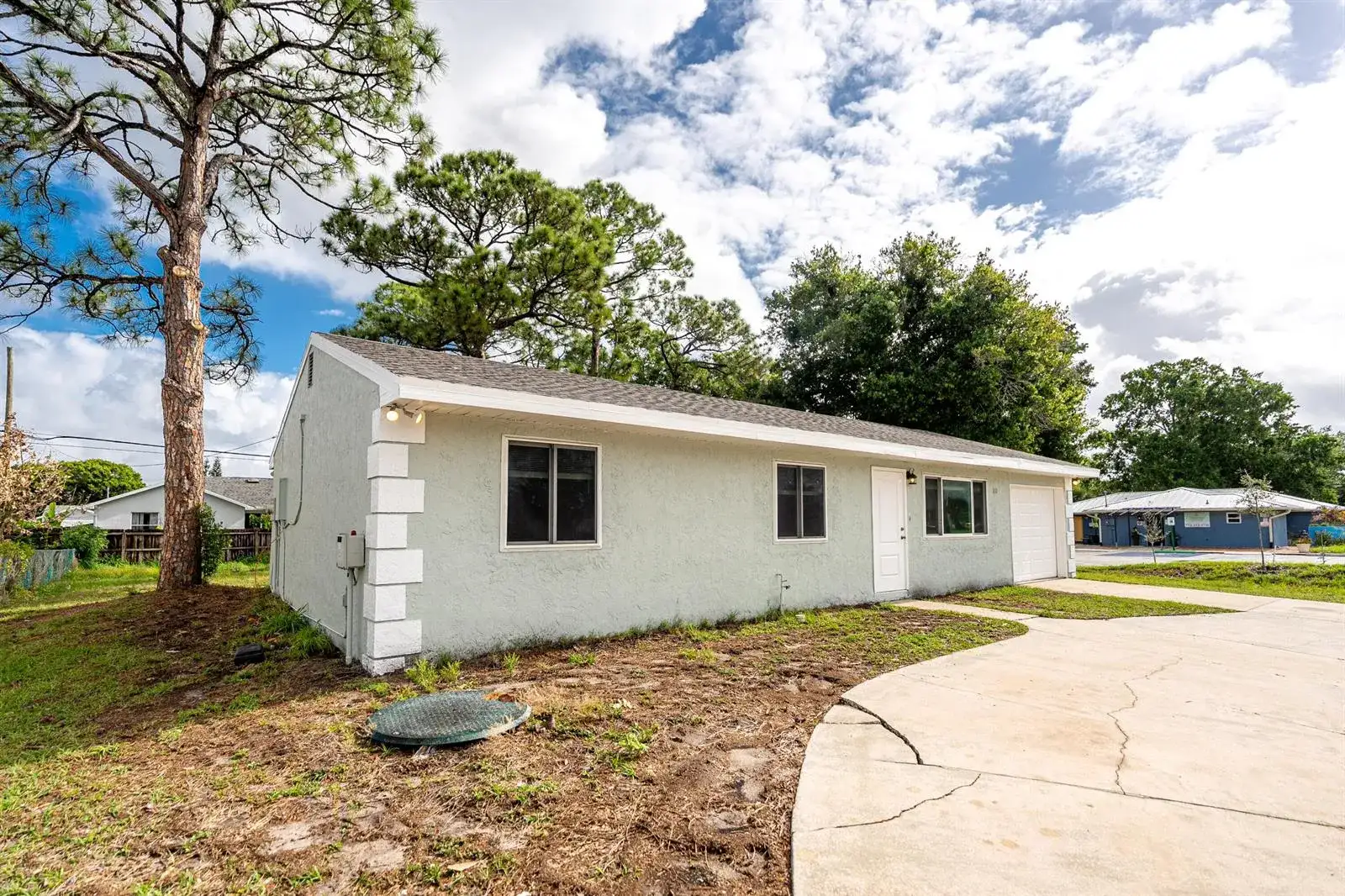 651 SE Port St Lucie Boulevard, Port St. Lucie FL 34984 photo 3