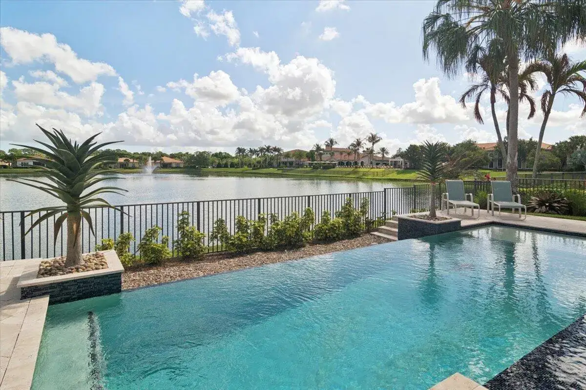 17120 SW Ambrose Way, Port St. Lucie FL 34986