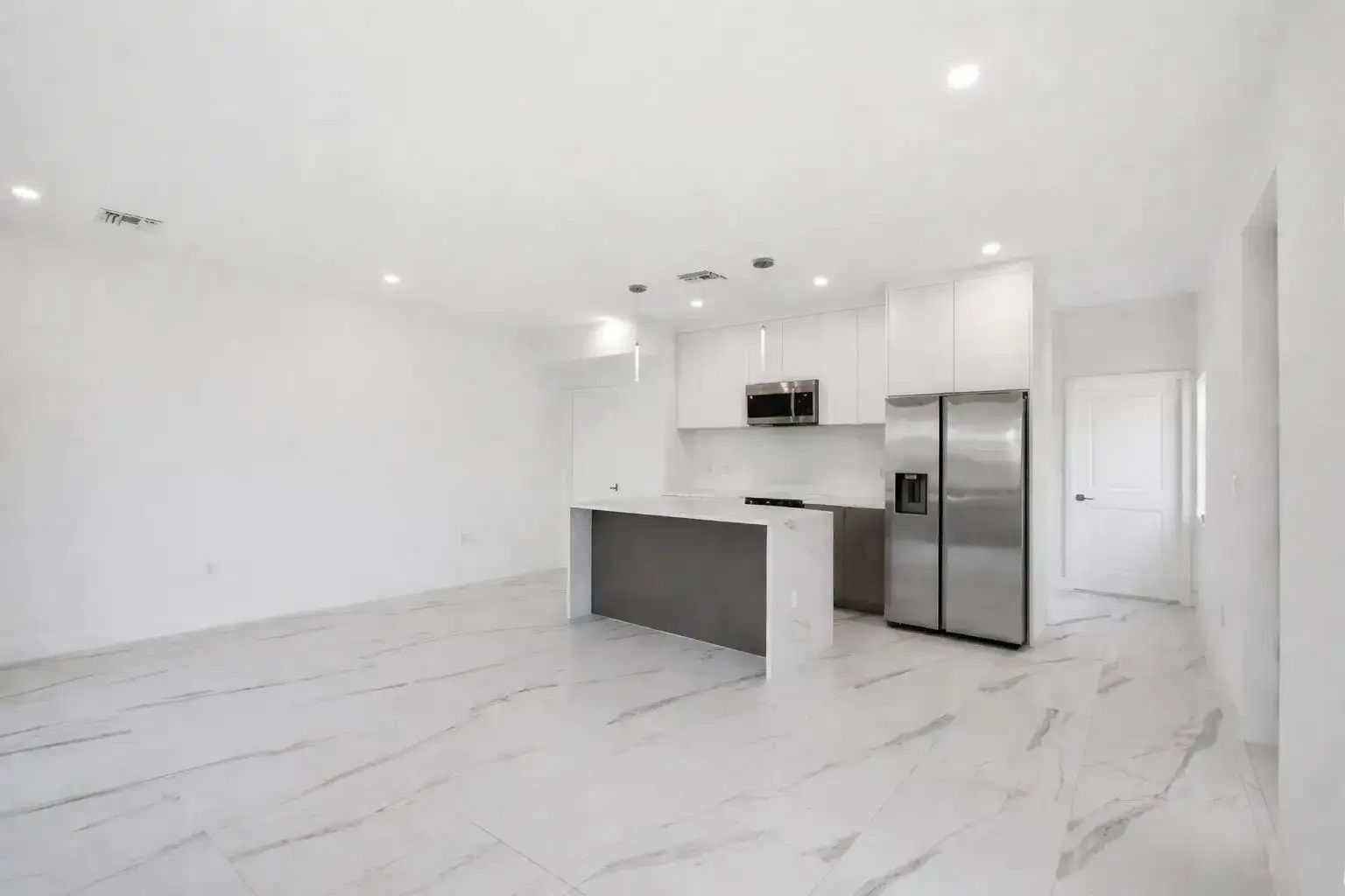 1548 NW 1st Avenue, Pompano Beach FL 33060 photo 4