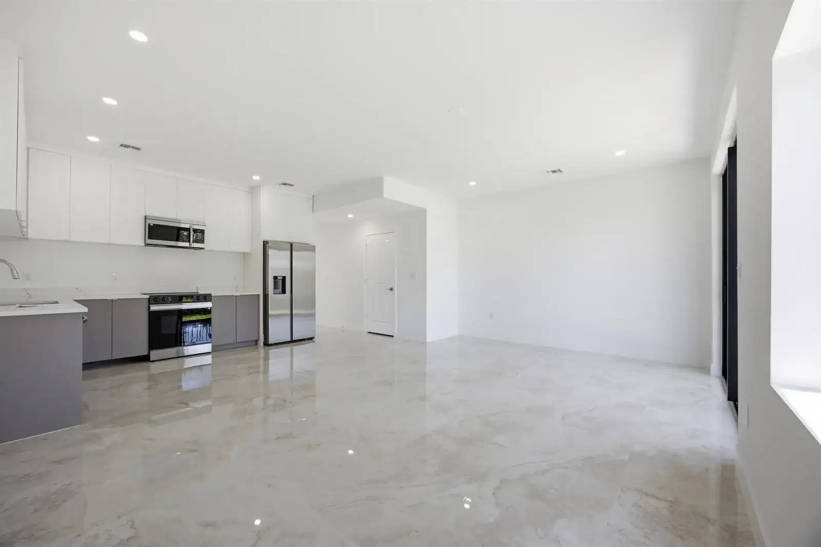 1546 NW 1st Avenue, Pompano Beach FL 33060 photo 5