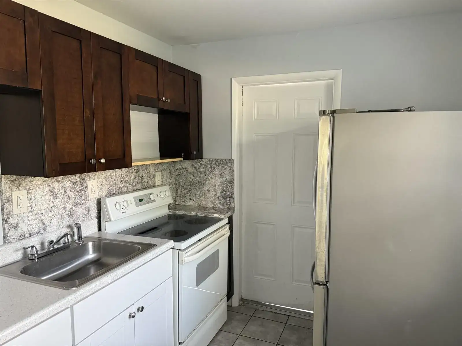 805 3rd Street # 1, West Palm Beach FL 33401 photo 4