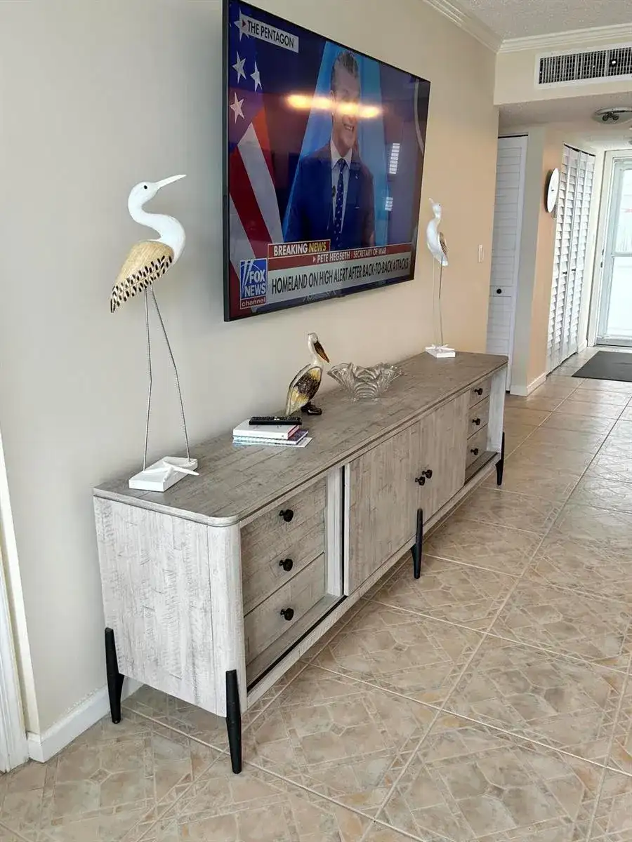 1391 S Ocean Boulevard, Pompano Beach FL 33062 photo 2