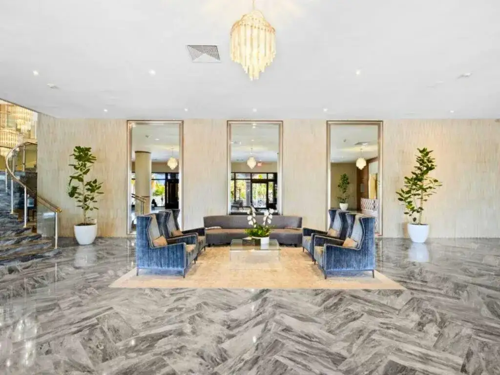 5401 Collins Avenue Apt 144, Miami Beach FL 33140 photo 2