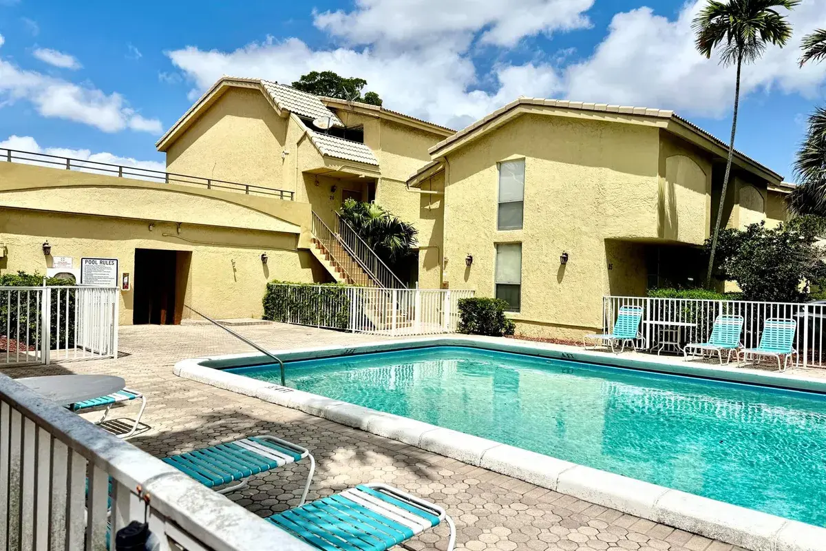 8401 W Sample Road # 21, Coral Springs FL 33065