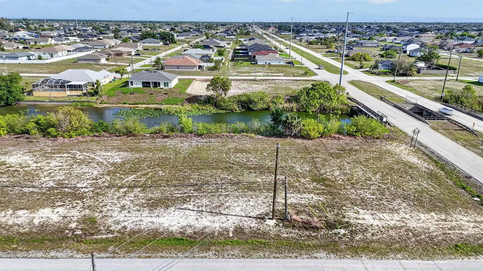 5 NW 19th Terrace, Cape Coral FL 33993 photo 2