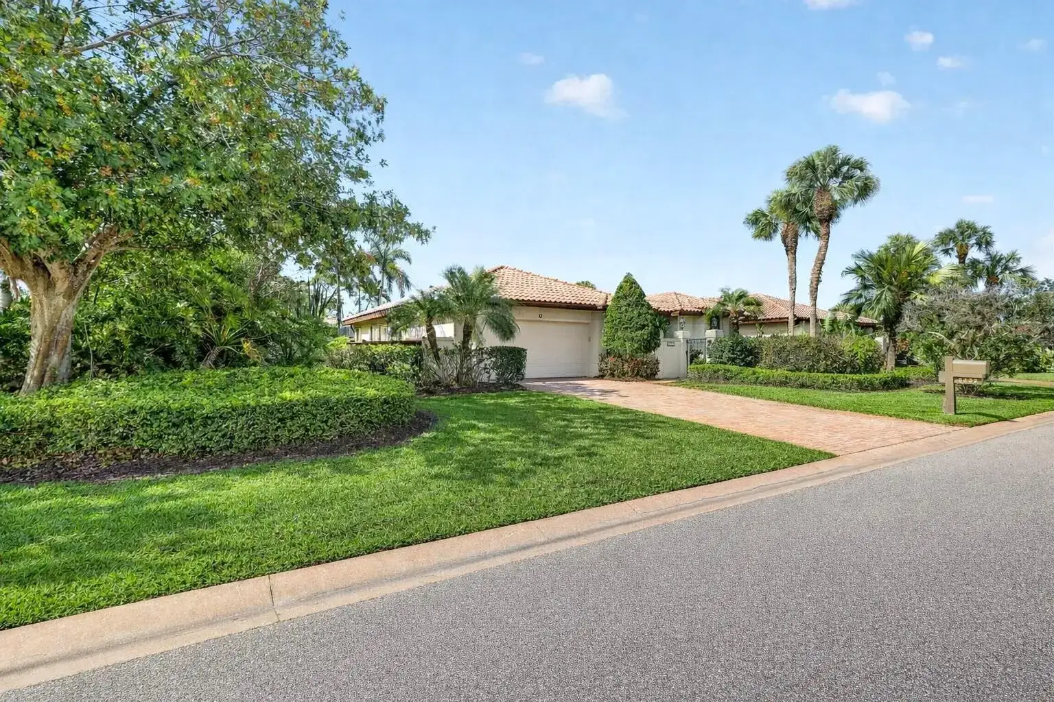 5422 SE Meredith Terrace, Stuart FL 34997 photo 2
