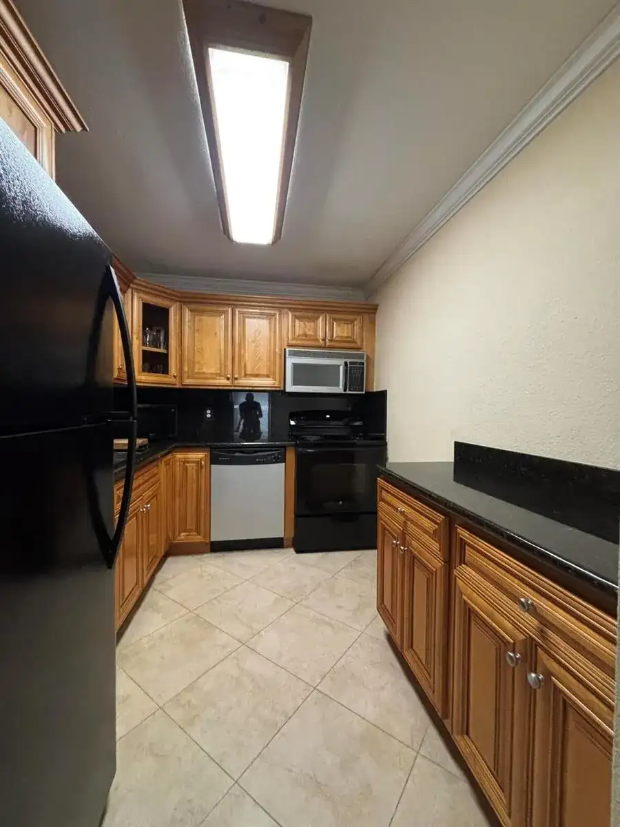 10084 S 42nd Dr Drive # 122, Boynton Beach FL 33436 photo 3