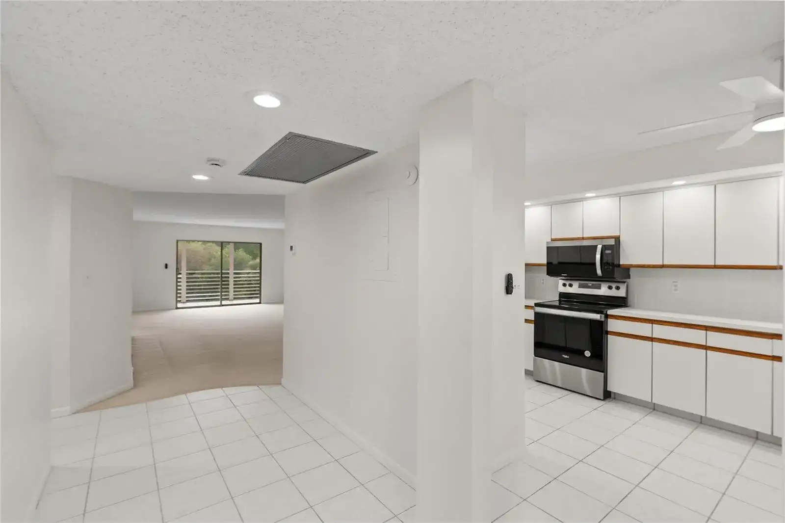 1801 Eleuthera Point # J3, Coconut Creek FL 33066 photo 3