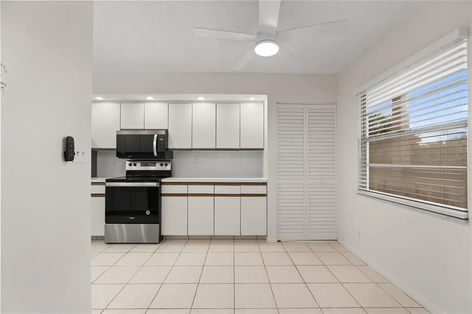 1801 Eleuthera Point # J3, Coconut Creek FL 33066 photo 4
