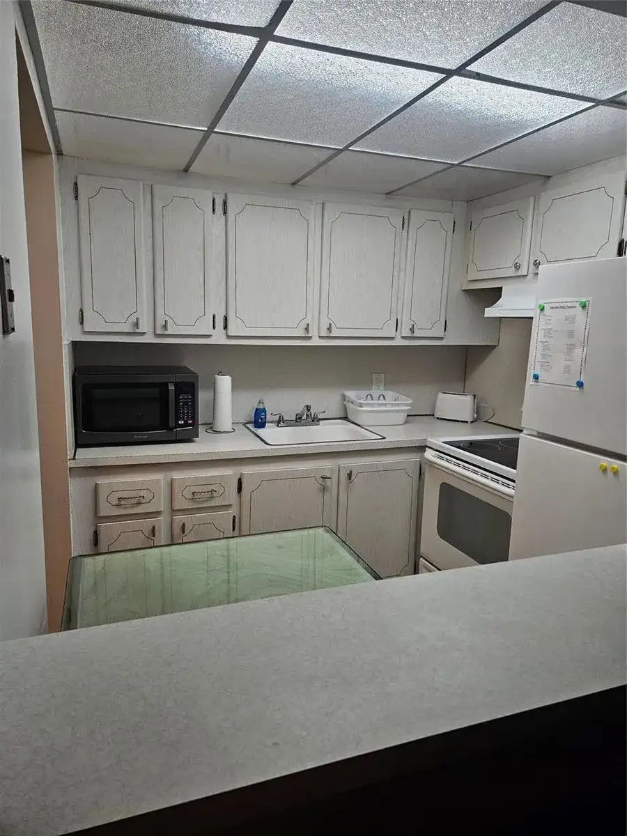 82 Tilford D # 82, Deerfield Beach FL 33442 photo 2