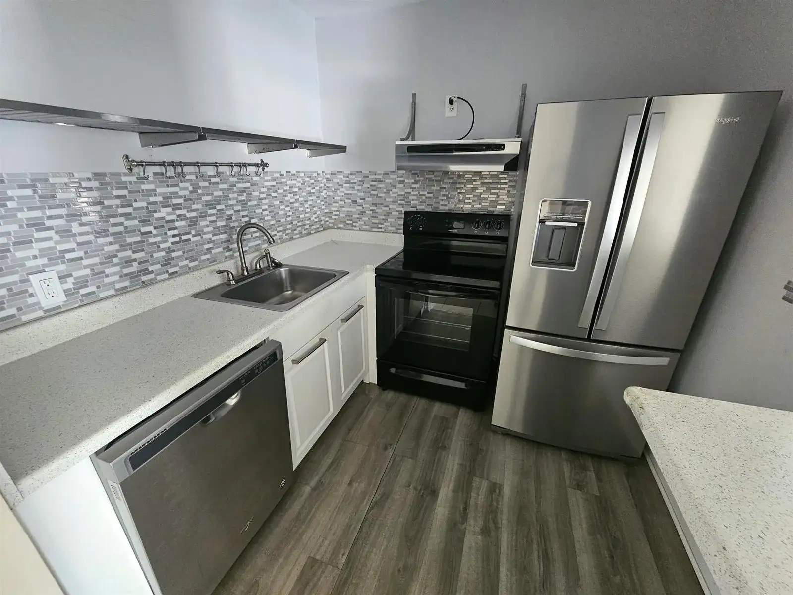 145 Sheffield F, West Palm Beach FL 33417 photo 2