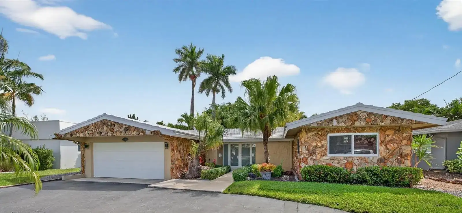 2300 NE 16th Avenue, Wilton Manors FL 33305