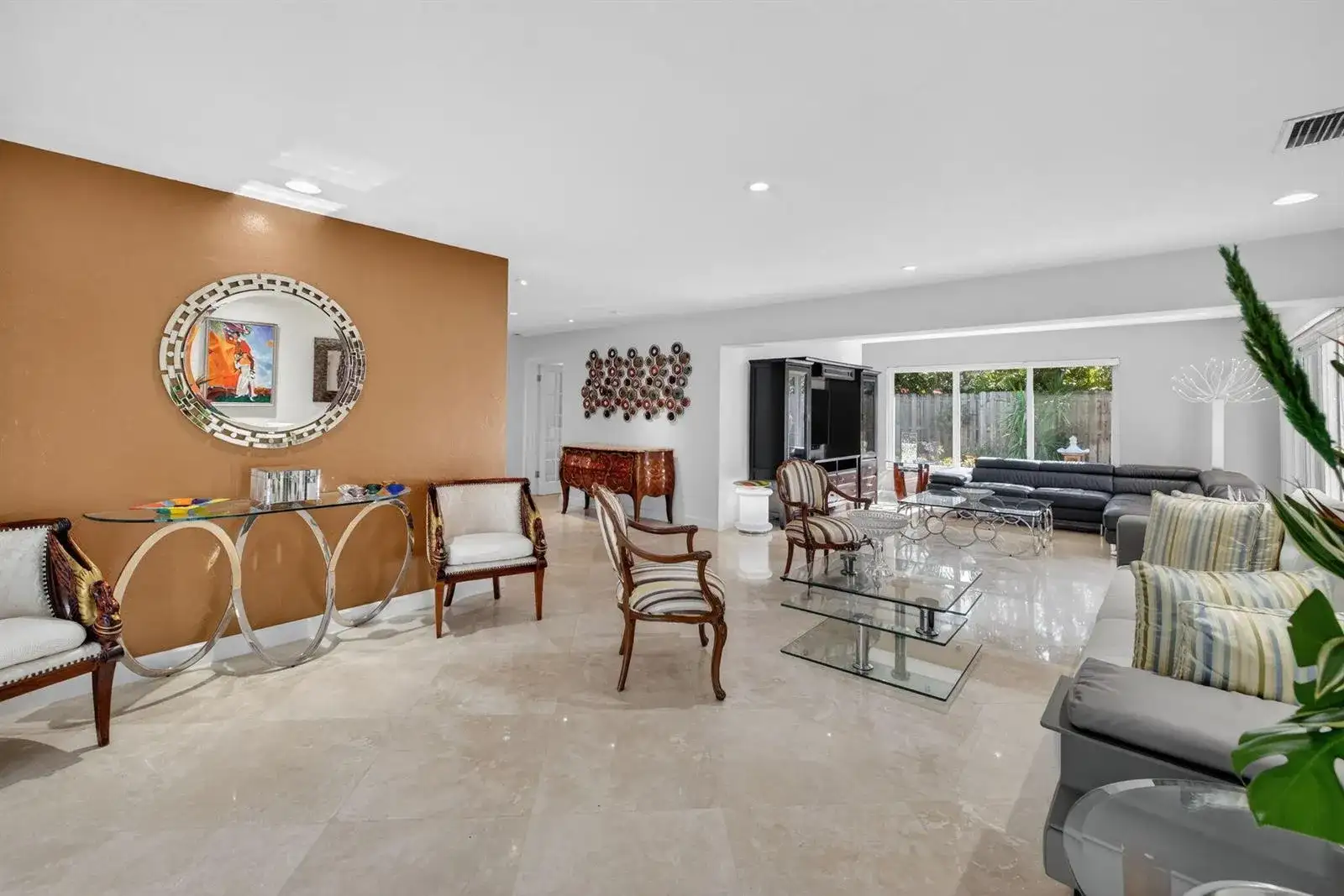 2300 NE 16th Avenue, Wilton Manors FL 33305 photo 3