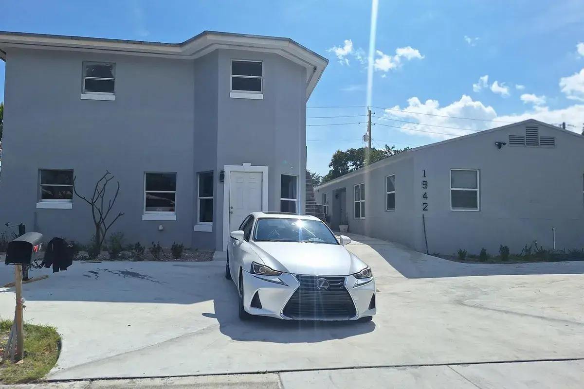 1942 Buchanan Street, Hollywood FL 33020