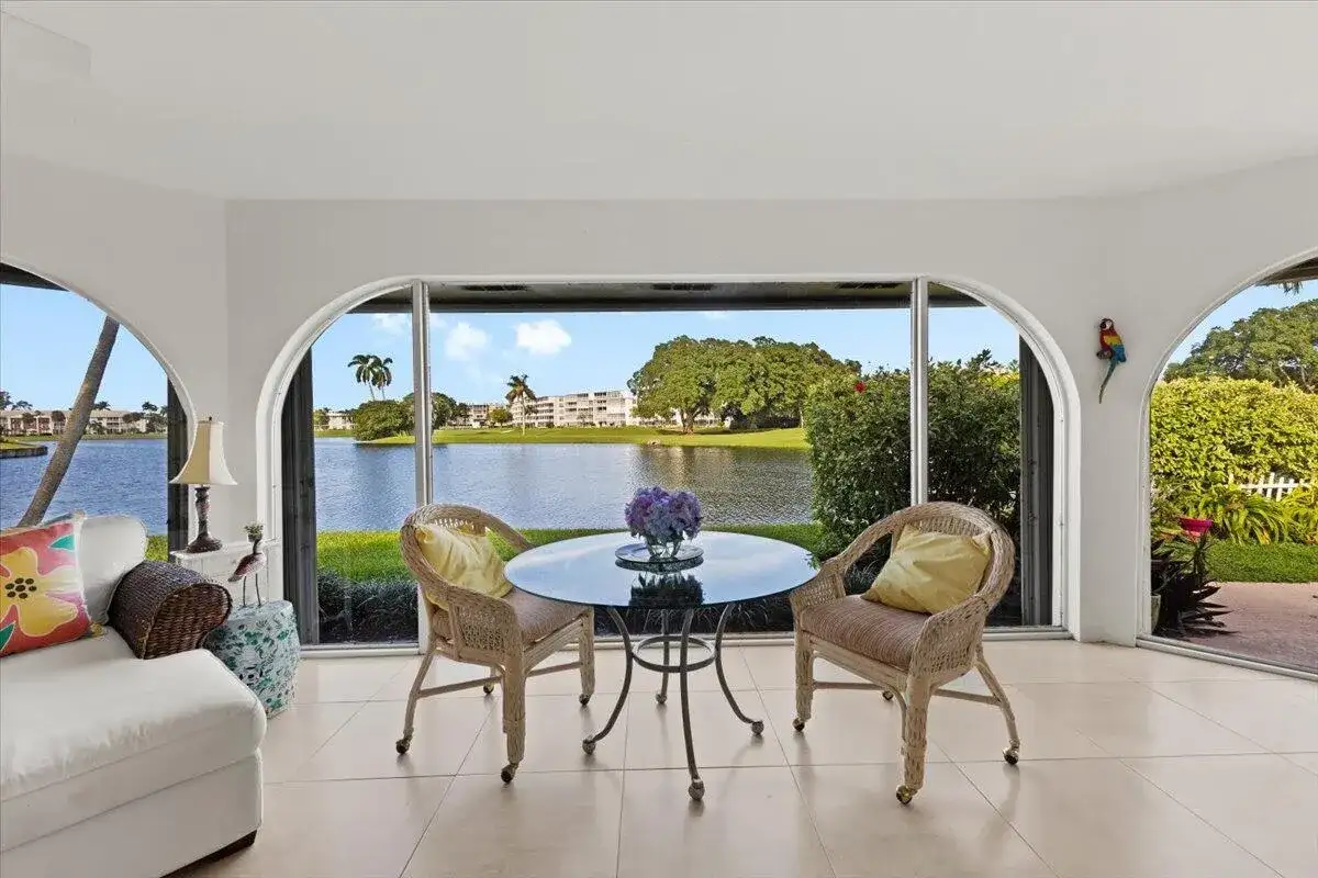 233 Rio Vista Circle # 233, Atlantis FL 33462 photo 2