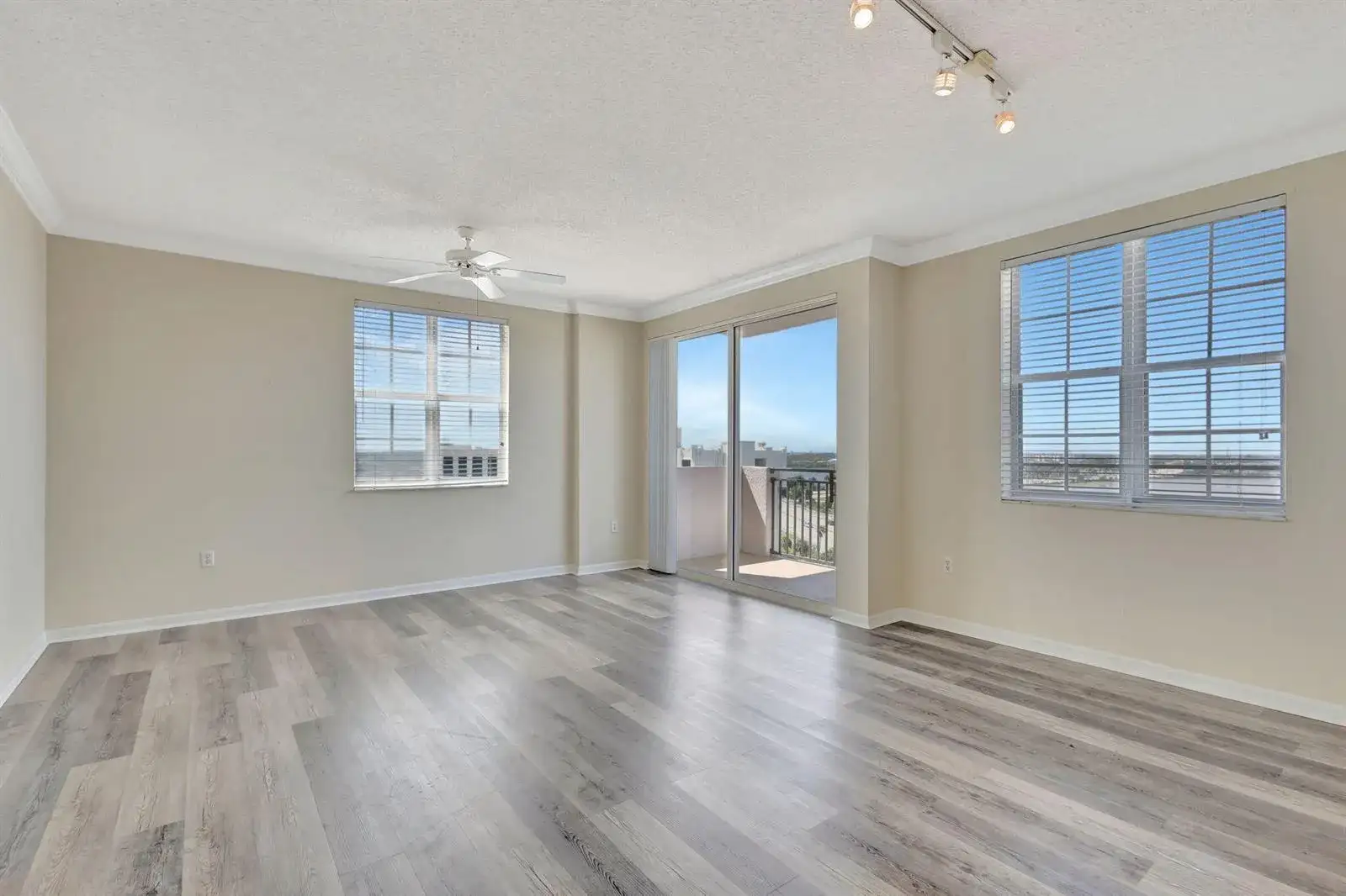 616 Clearwater Park Road # 1013, West Palm Beach FL 33401 photo 2