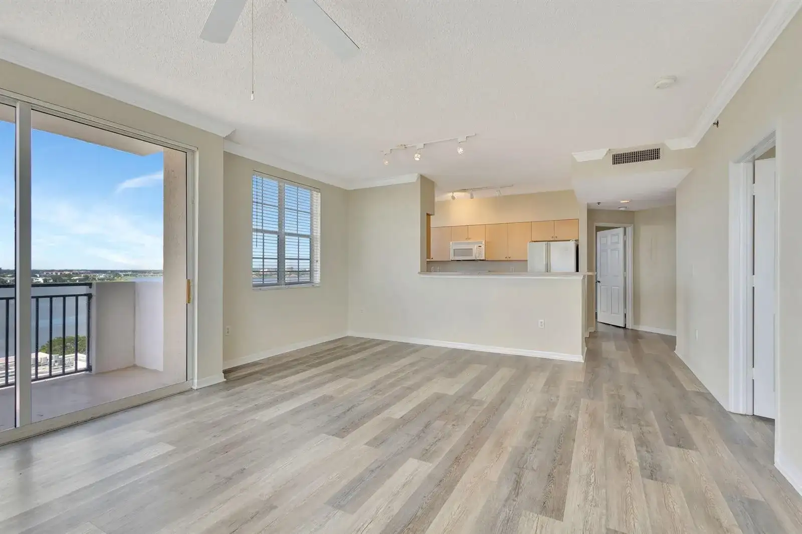 616 Clearwater Park Road # 1013, West Palm Beach FL 33401 photo 4