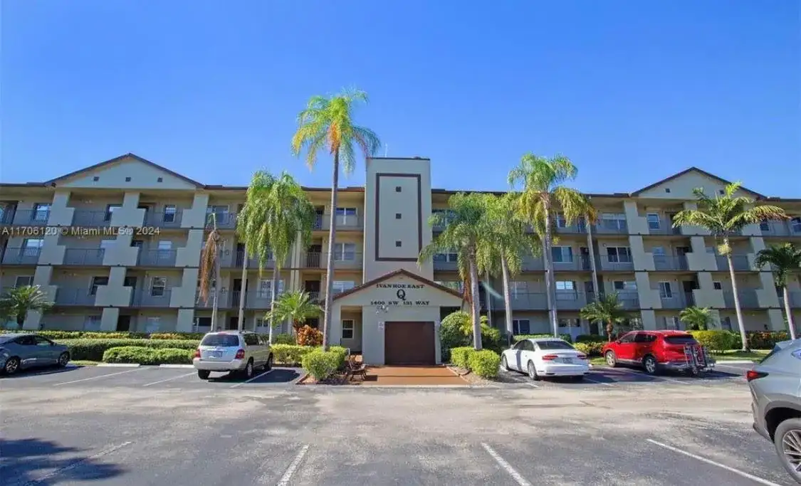 1400 SW 131st Way # 408q, Pembroke Pines FL 33027 photo 2
