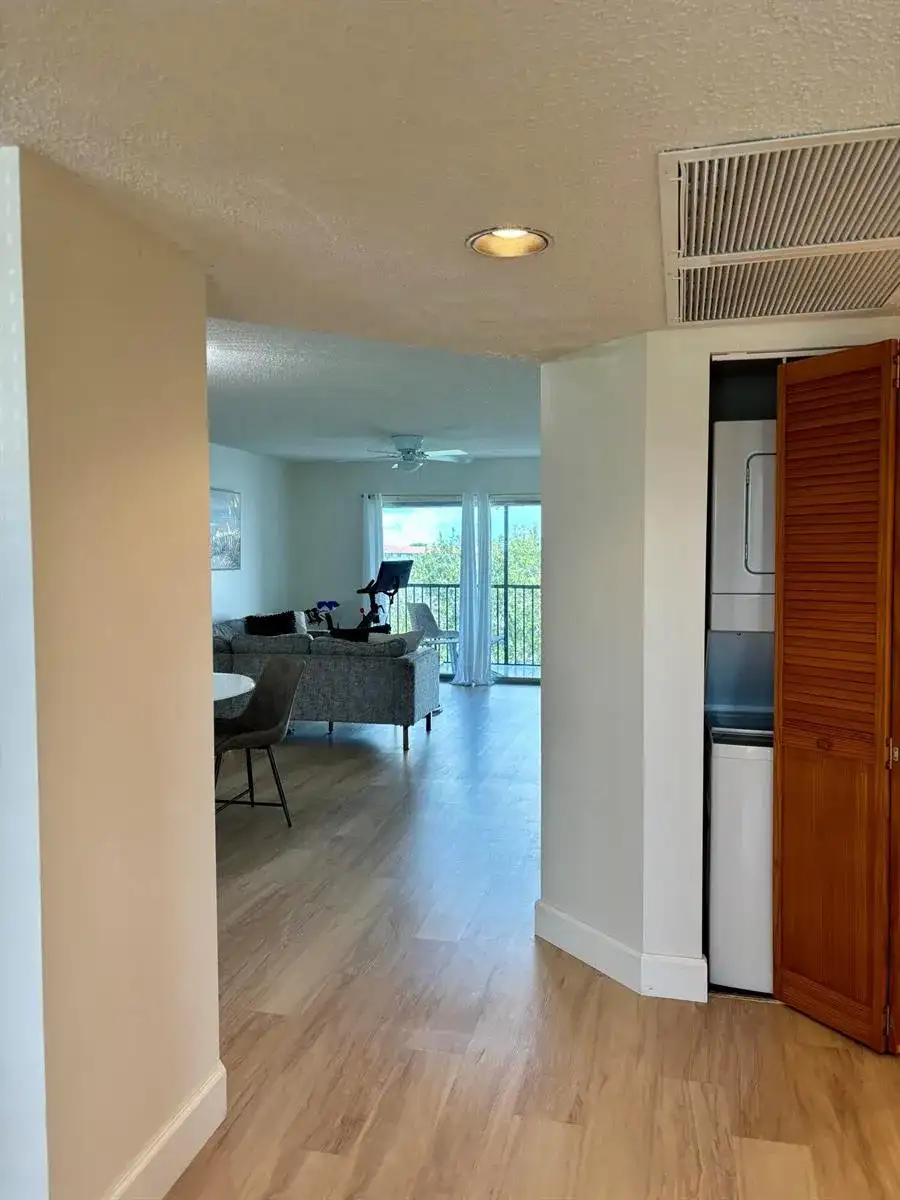 1400 SW 131st Way # 408q, Pembroke Pines FL 33027 photo 4