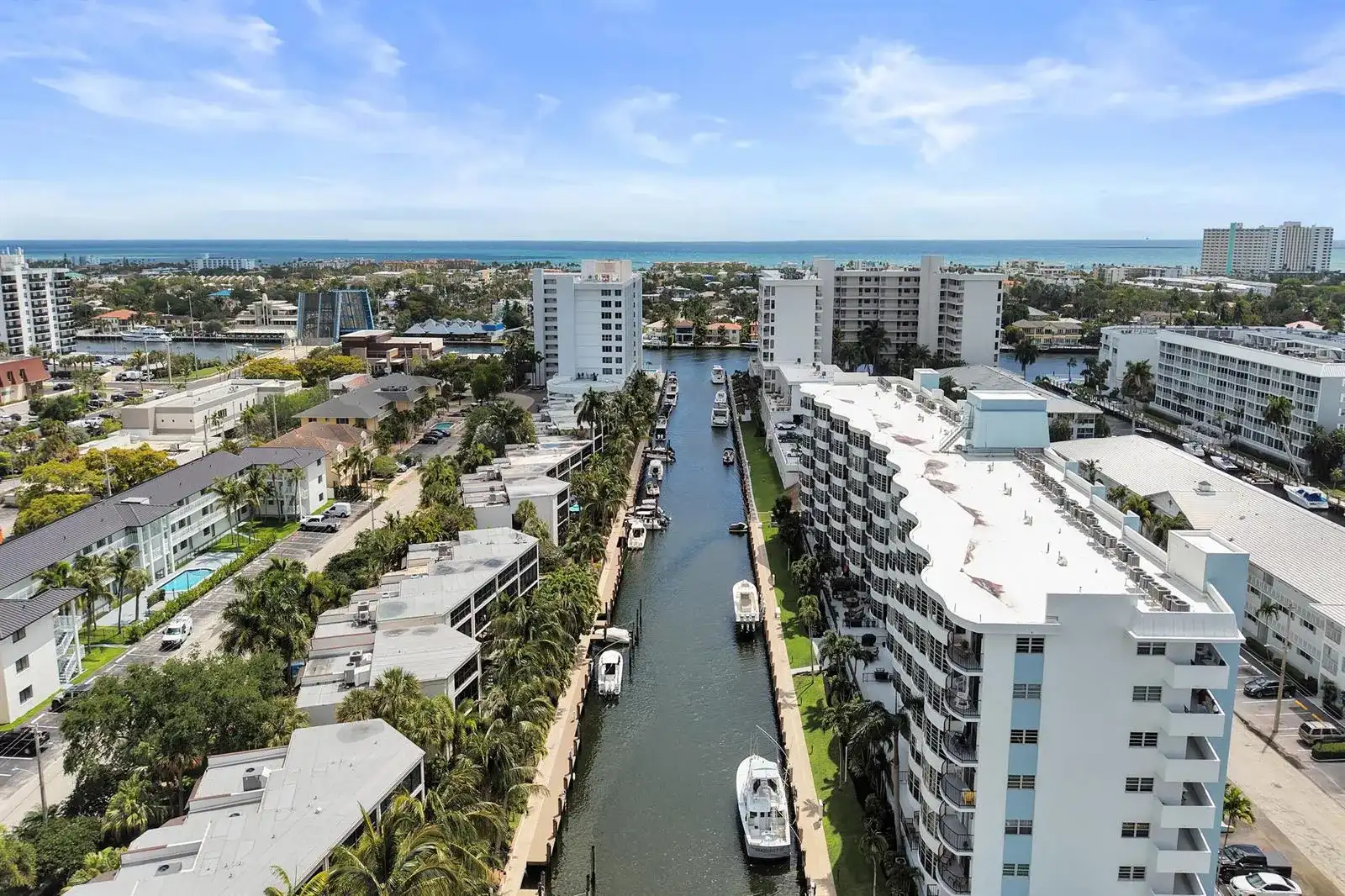 3051 NE 48th Street # 702, Fort Lauderdale FL 33308