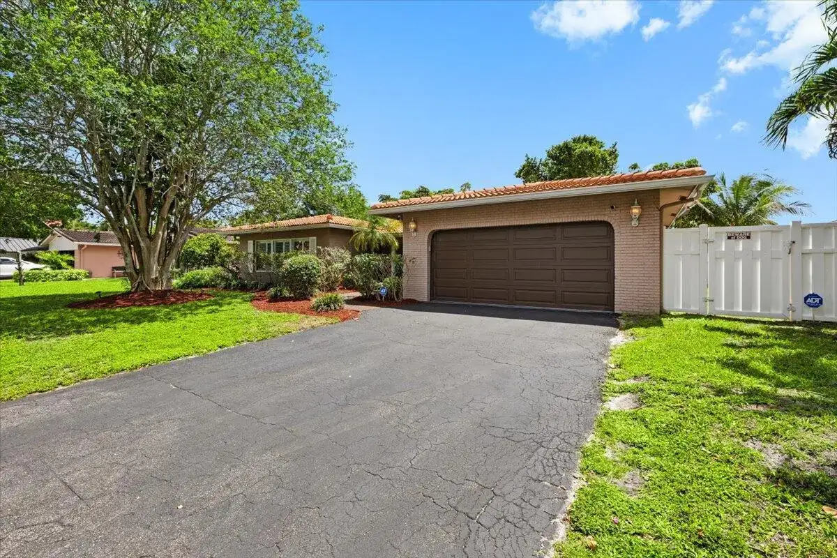 11744 NW 26th Court, Coral Springs FL 33065 photo 4