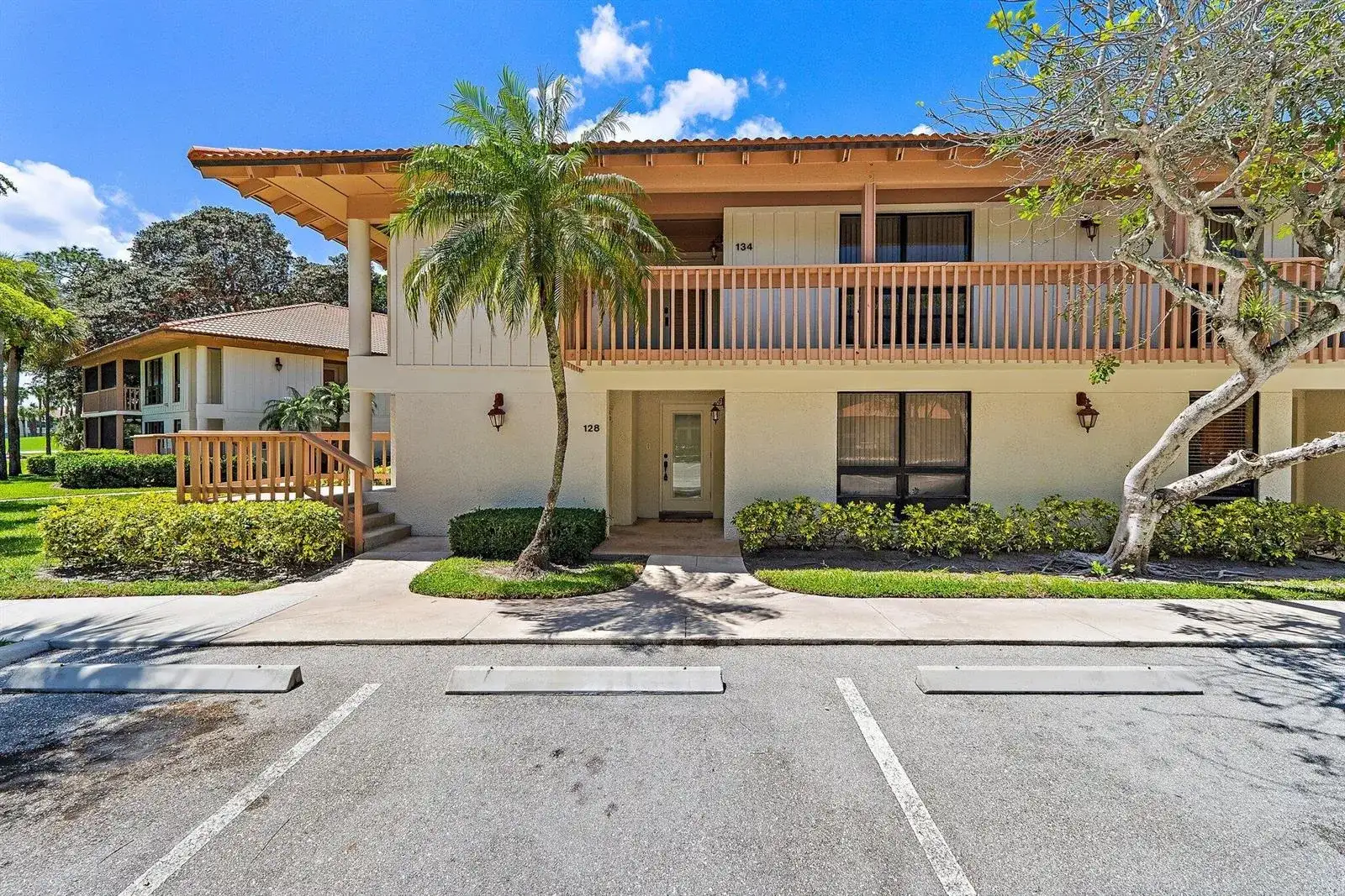 128 Brackenwood Road # 128, Palm Beach Gardens FL 33418 photo 2