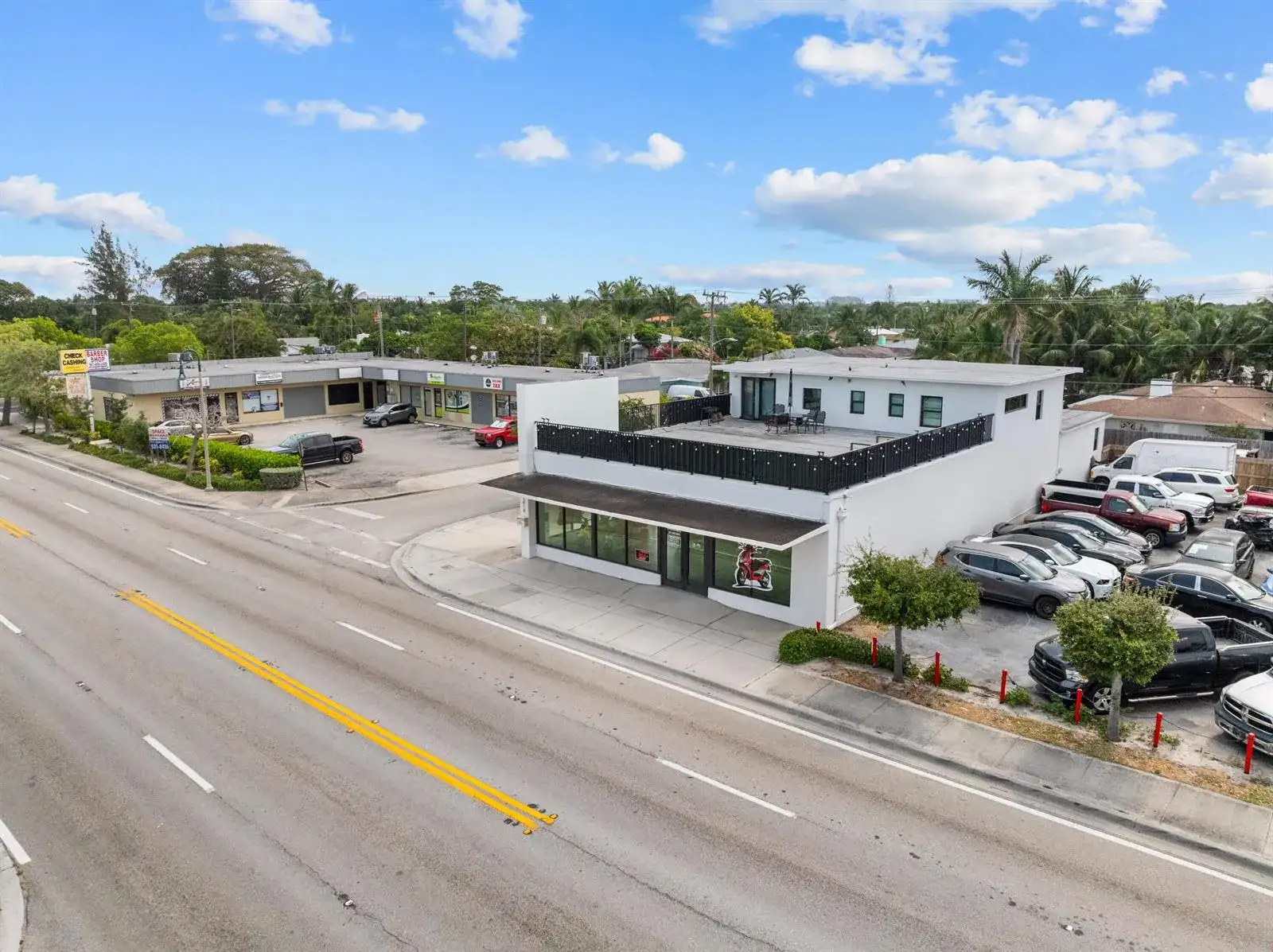 1914 N Dixie Highway, FL 33460 photo 4