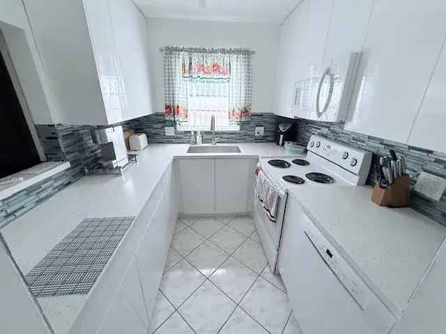 41 Upminster B, Deerfield Beach FL 33442