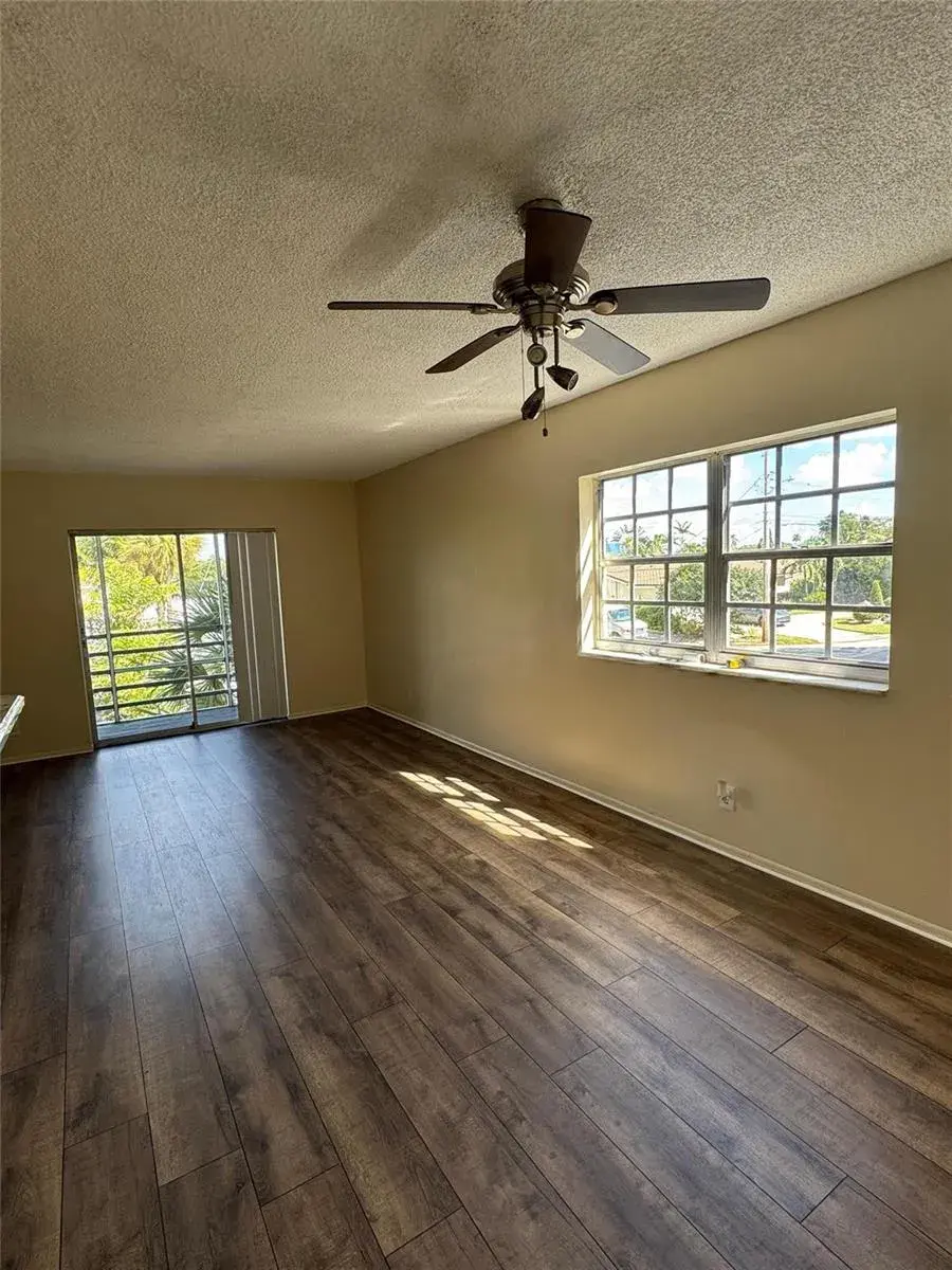 1407 NE 56th Street # 201, Fort Lauderdale FL 33334