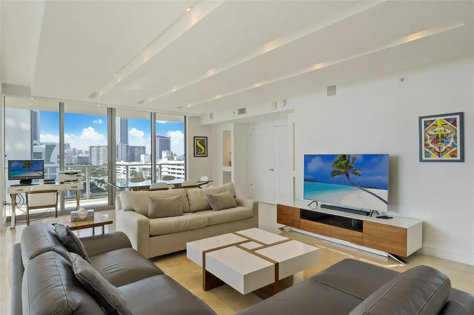 3101 S Ocean Drive # 902, Hollywood FL 33019