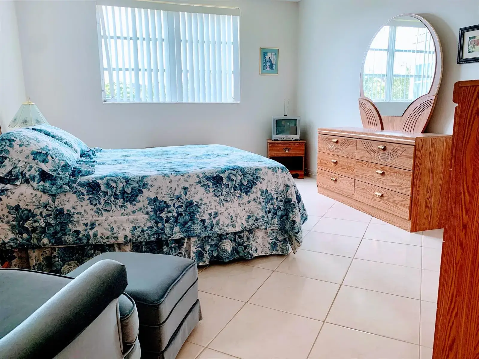 2800 NW 47th Terrace # 304, Lauderdale Lakes FL 33313
