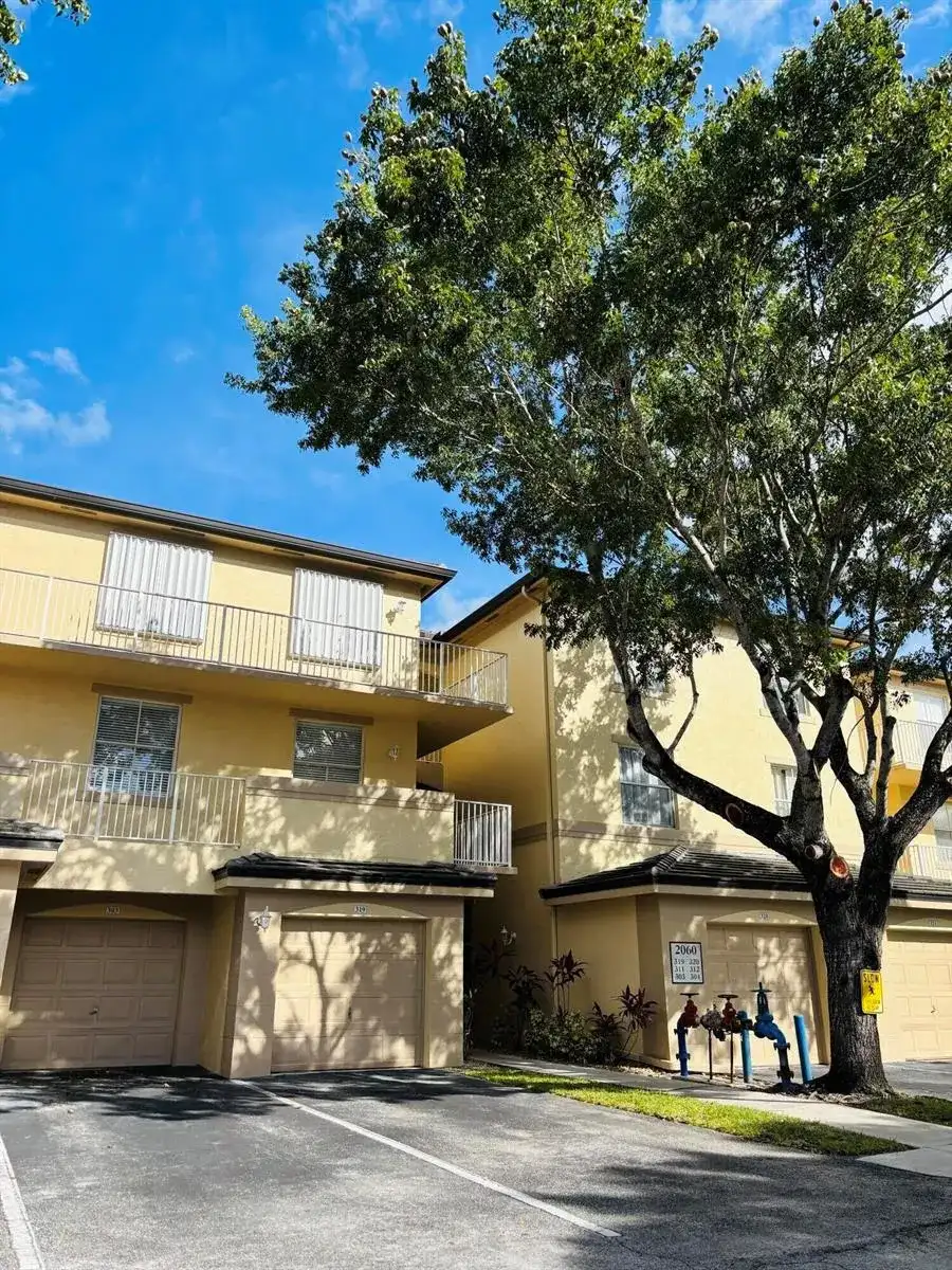 2060 Greenview Shores Boulevard # 303, Wellington FL 33414
