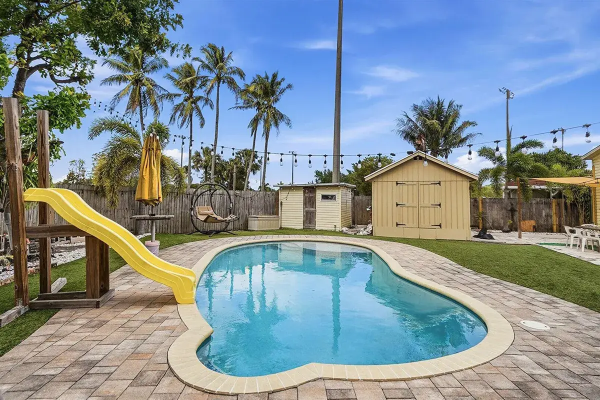 5301 SW 29th Way, Fort Lauderdale FL 33312