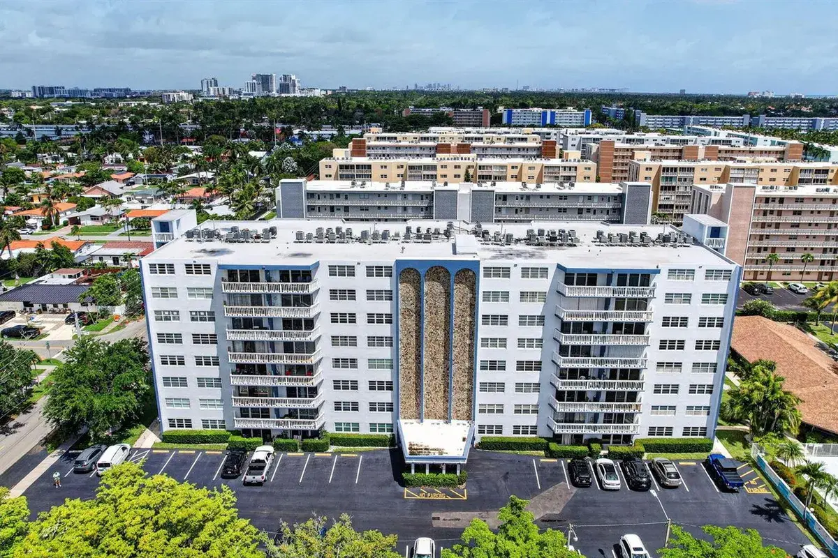 400 NE 12th Avenue # 405, Hallandale Beach FL 33009