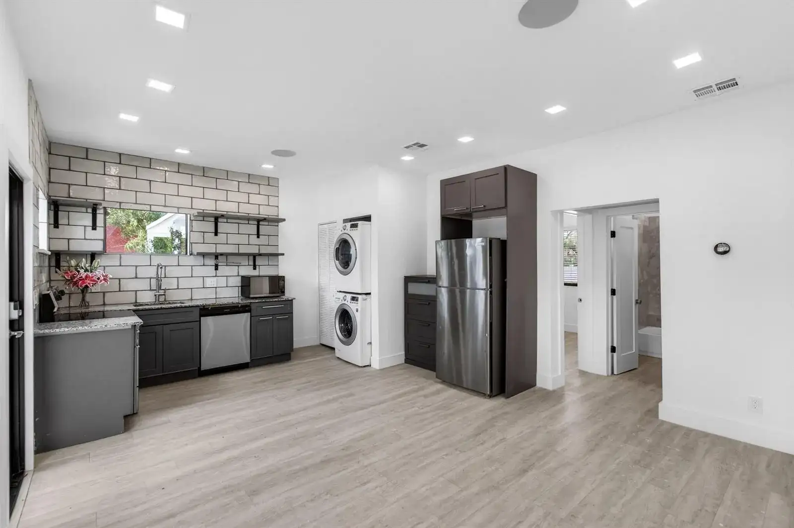 517 NW 1st Street, Delray Beach FL 33444 photo 3