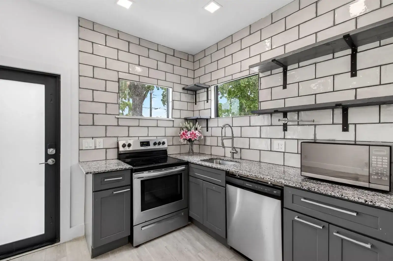 517 NW 1st Street, Delray Beach FL 33444 photo 5